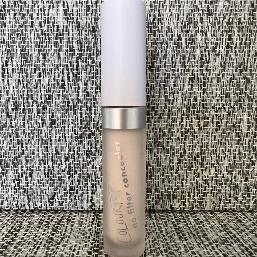 Colourpop concealer - Picture 2 of 3